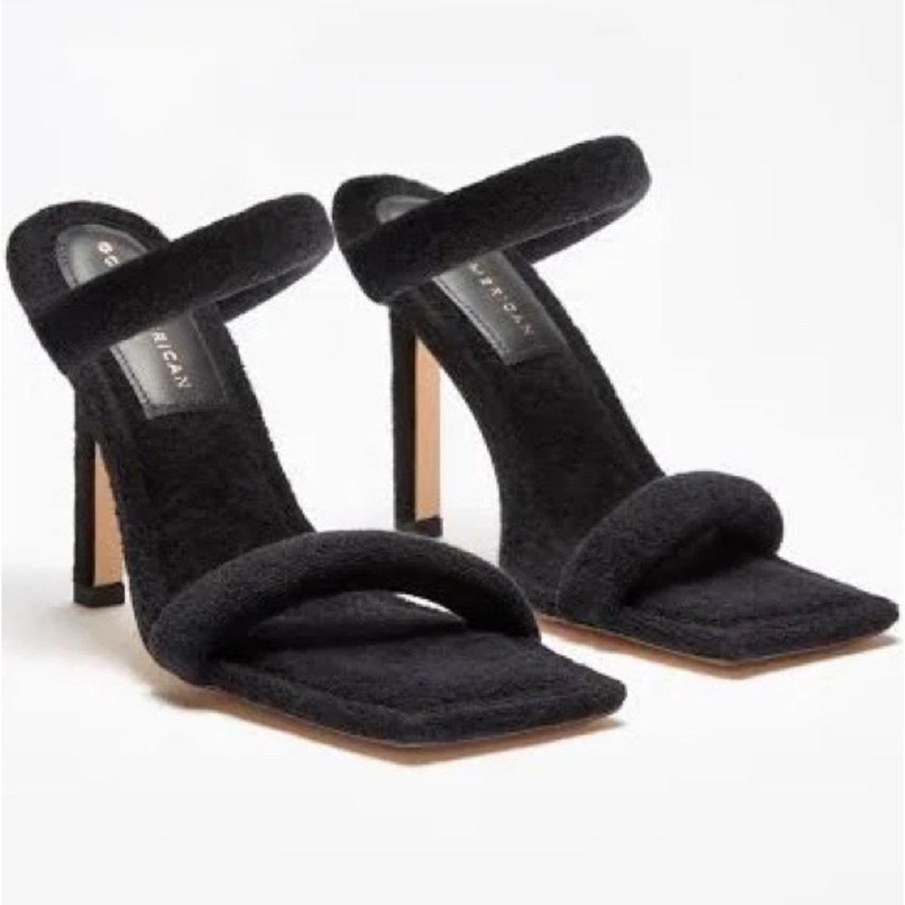 NEW! GOOD AMERICAN HEELS